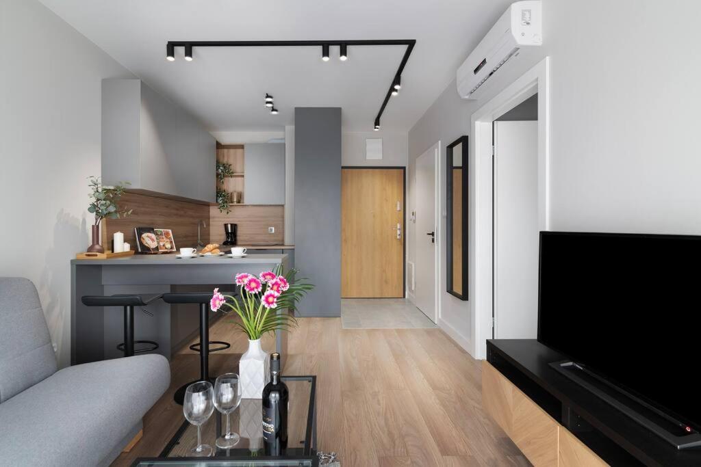 Easy Rent Apartments - Wettera II Люблин Экстерьер фото